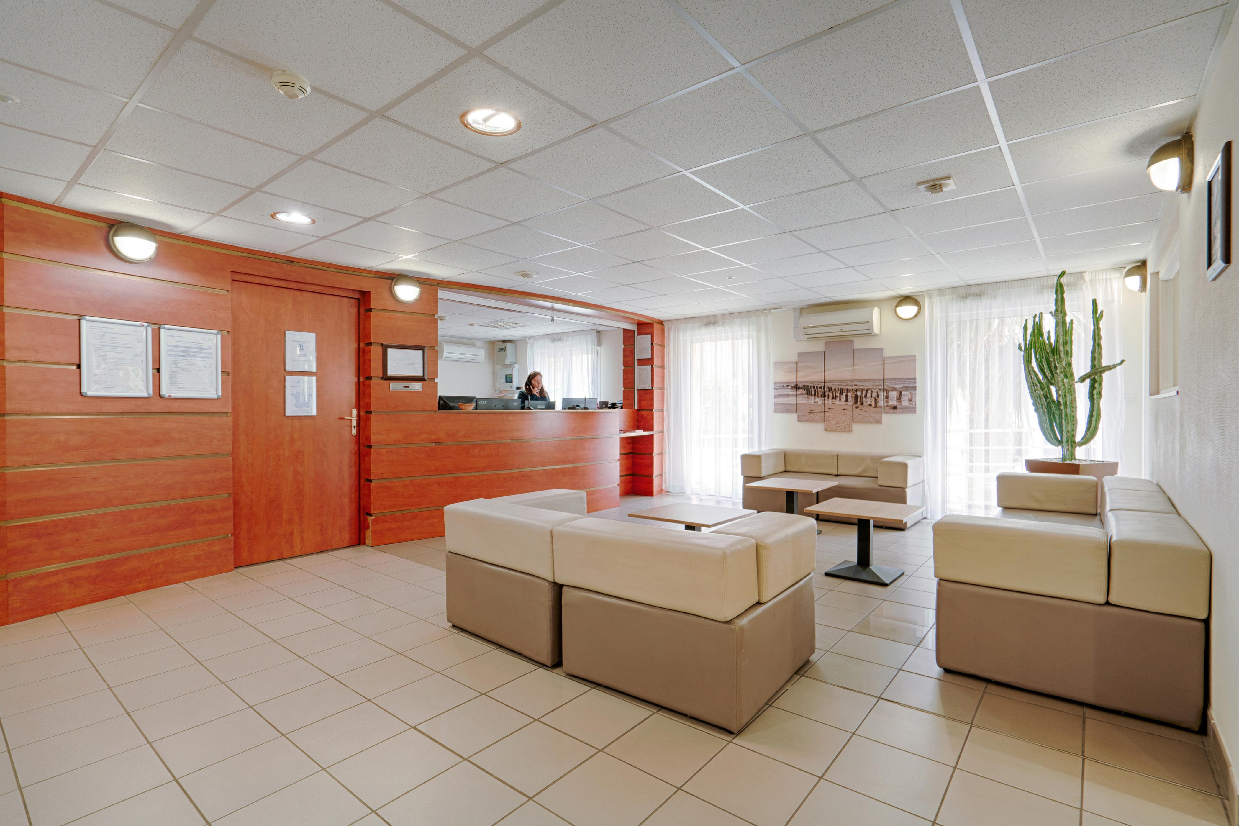 Zenitude Hôtel-Résidences Béziers Centre Buitenkant foto